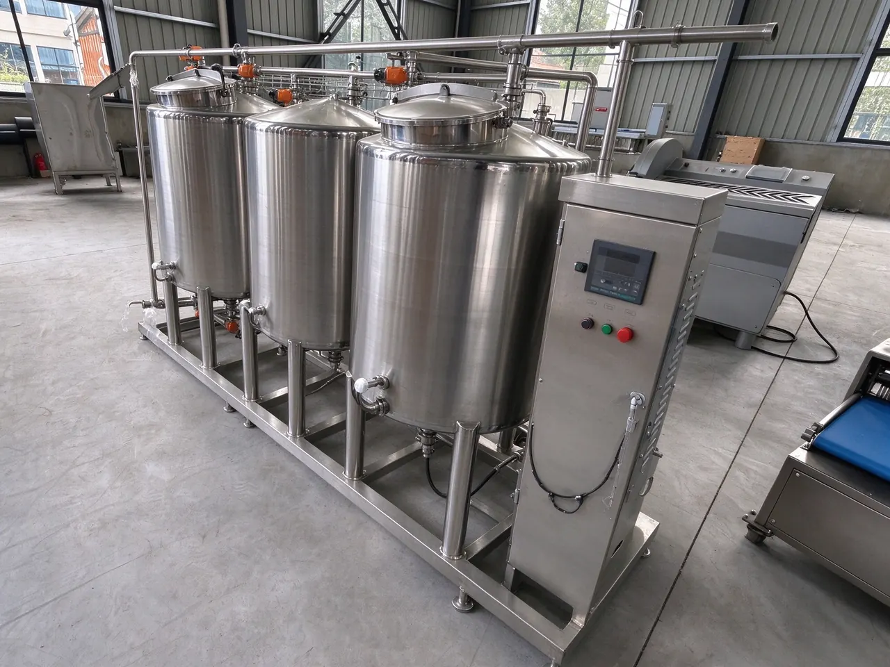 Sistema CIP automático de tres tanques